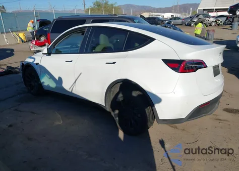 2024 Tesla Model Y Long Range Dual Motor All-Wheel Drive из США, поврежденный, VIN 7SAYGDEE5RF067818